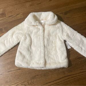 NWT Girl’s White Faux Fur Winter Christmas Coat size 7/8
